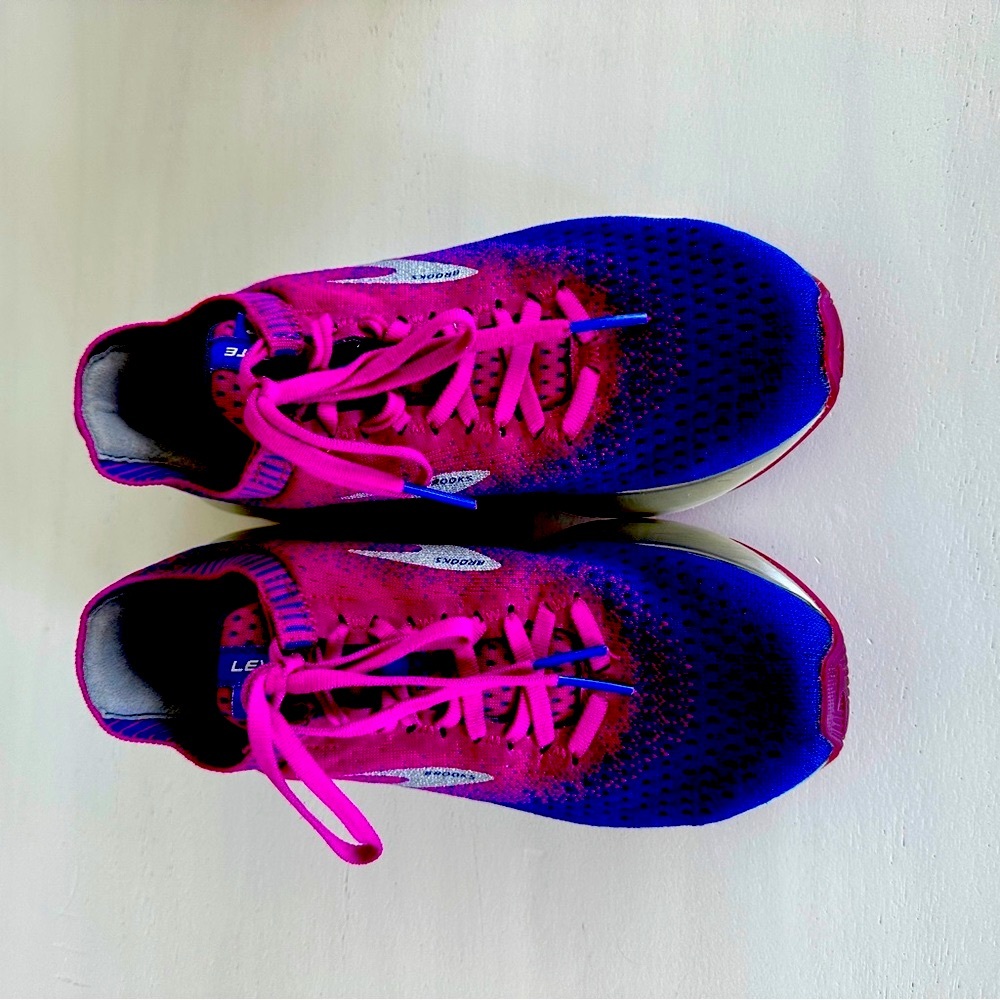 Brooks levitate 2, purple and magenta, women’s size 7.5